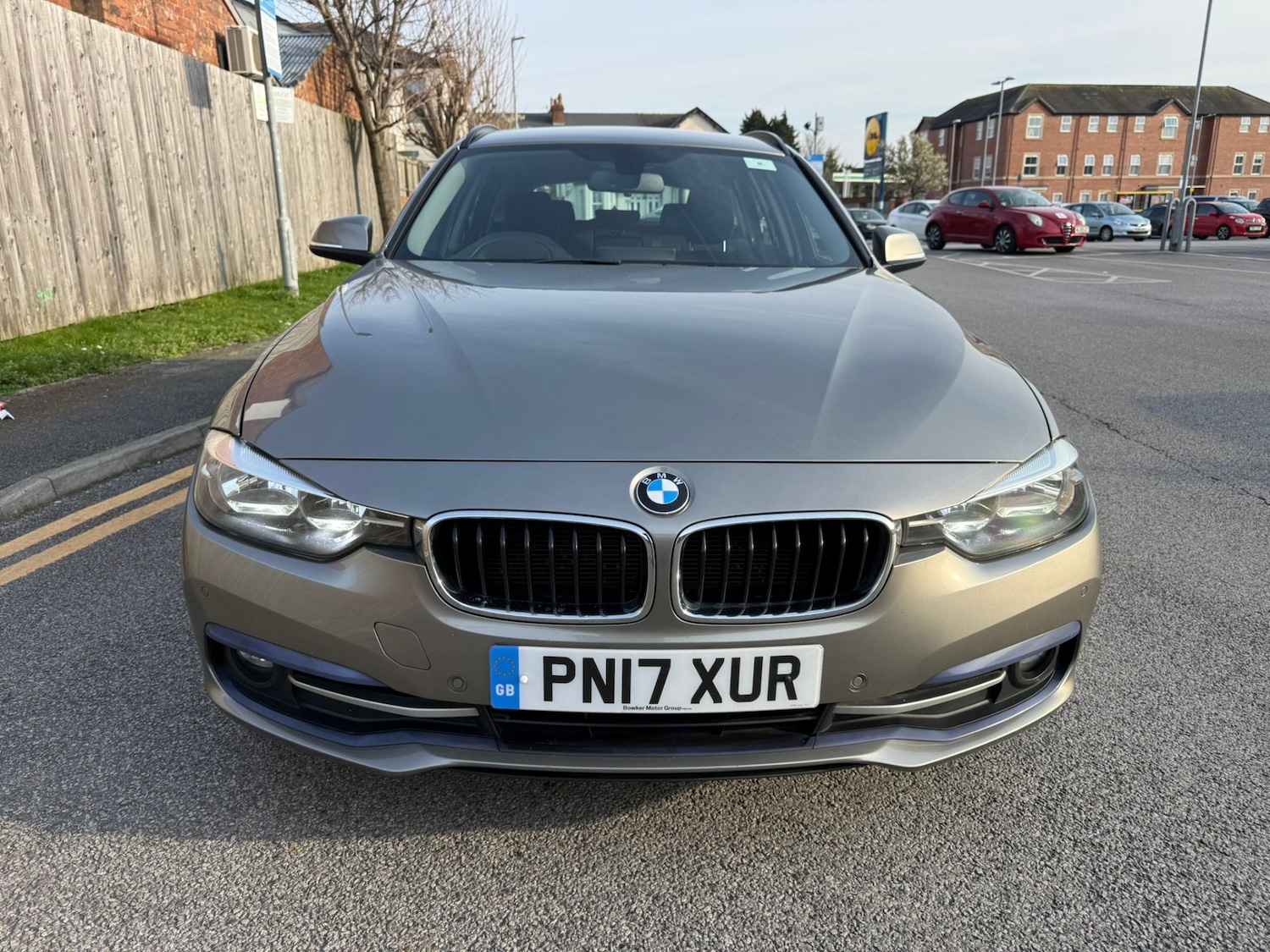 Used BMW 3 Series 2017 for sale - 77954324: Photo 3