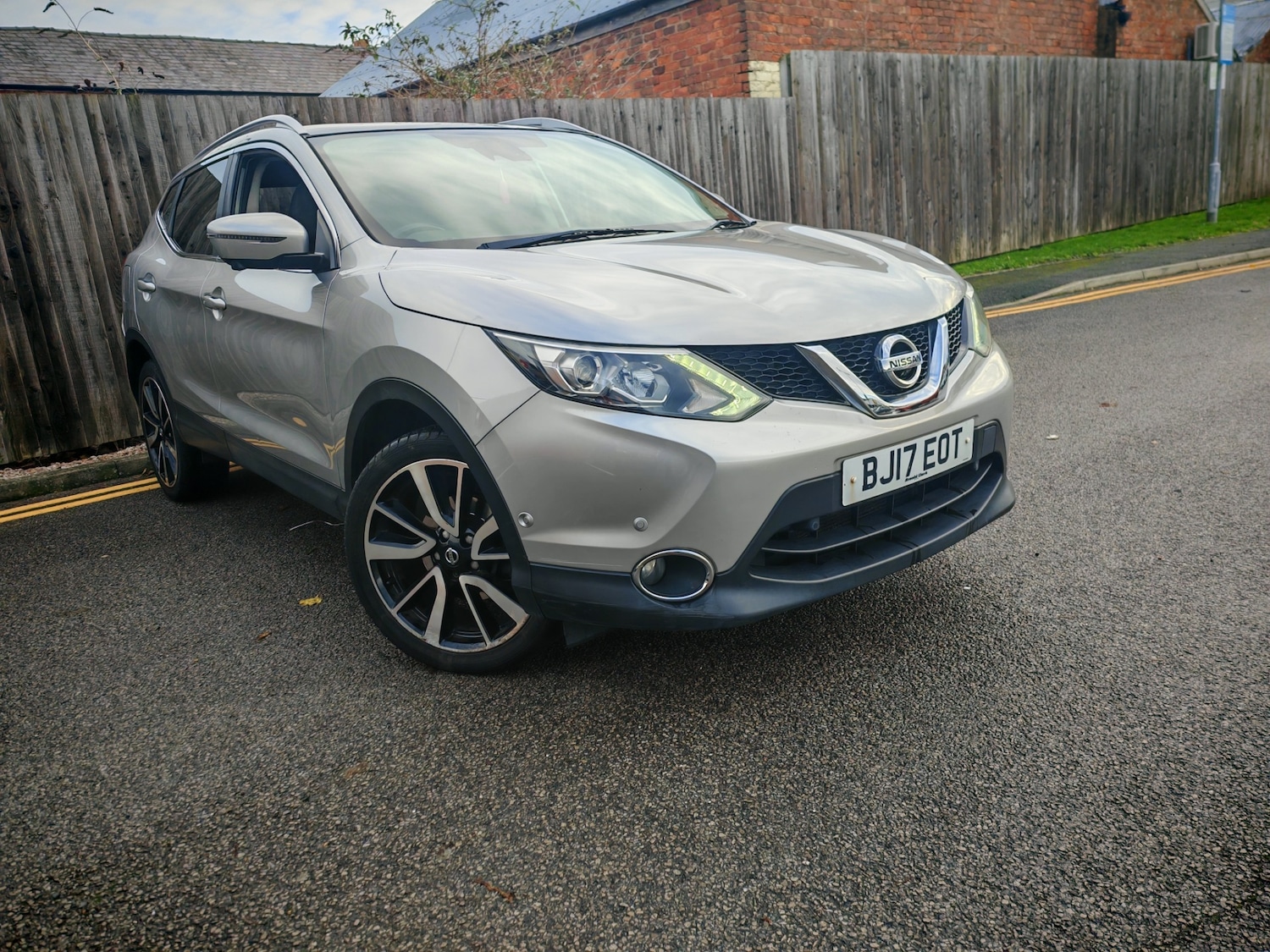 Used Nissan Qashqai 2017 for sale - 76817608: Photo 1