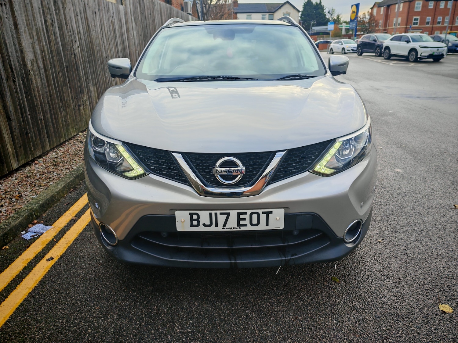 Used Nissan Qashqai 2017 for sale - 76817608: Photo 3