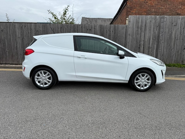 Used Ford Fiesta 2019 for sale - 74984033: Photo 6
