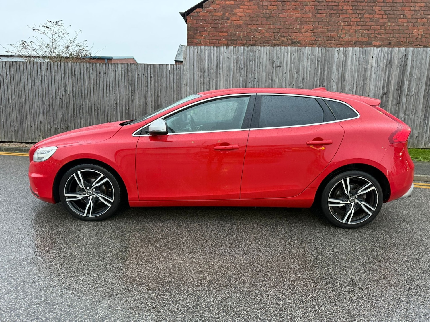 Used Volvo V40 2016 for sale - 77118499: Photo 6