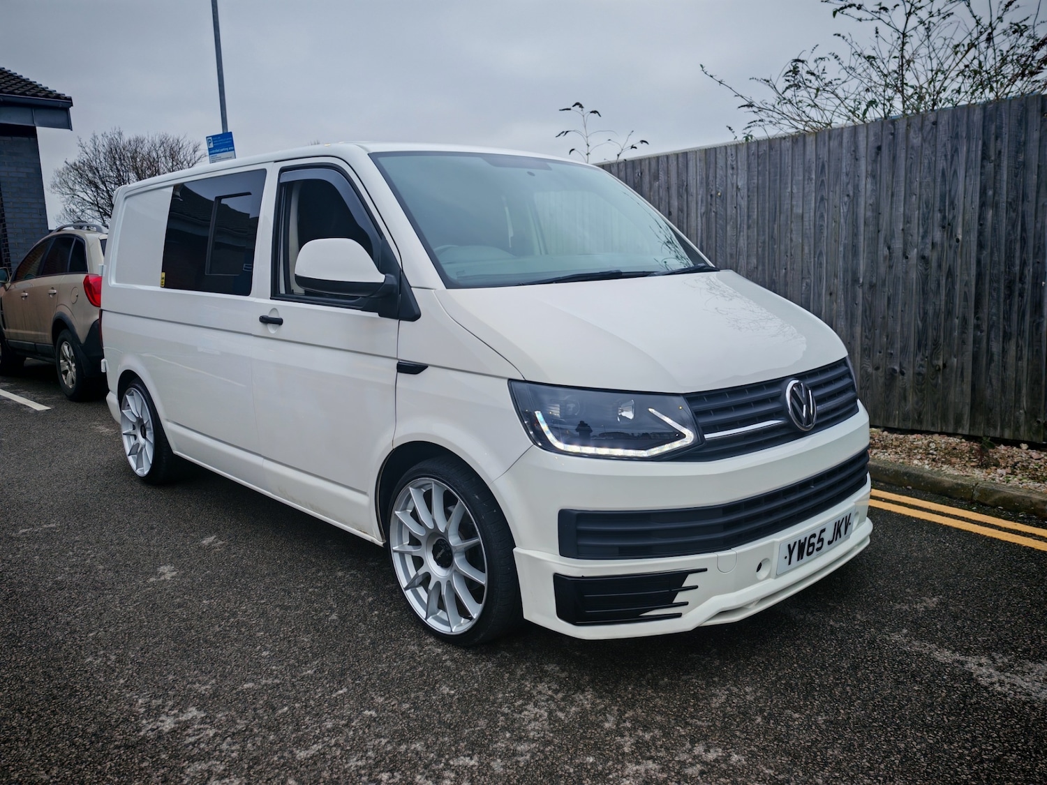Used Volkswagen Transporter 2015 for sale - 77392638: Photo 2