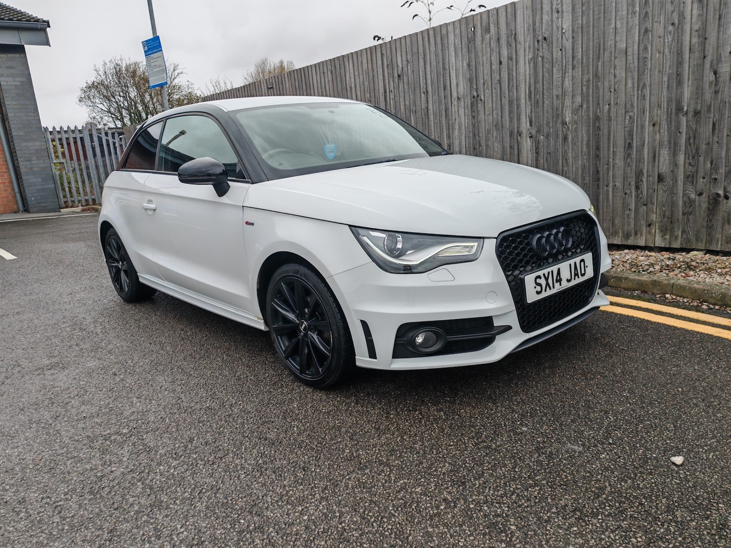 Used Audi A1 2014 for sale - 76375019: Photo 2