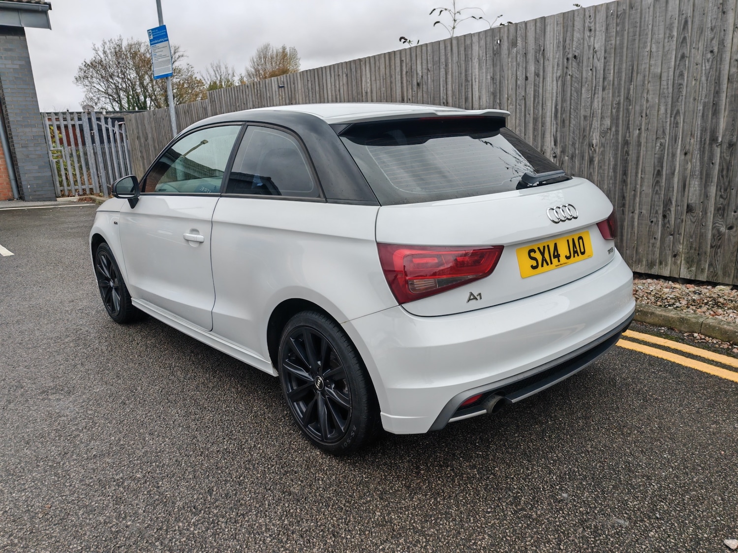 Used Audi A1 2014 for sale - 76375019: Photo 9