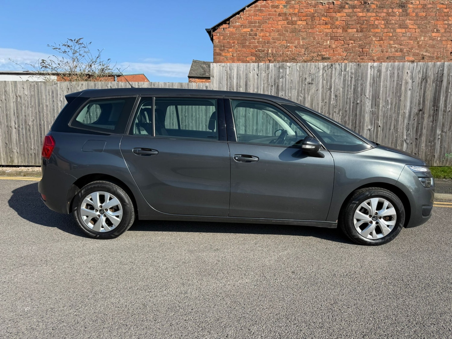 Used Citroen Grand C4 Picasso 2015 for sale - 77749749: Photo 5