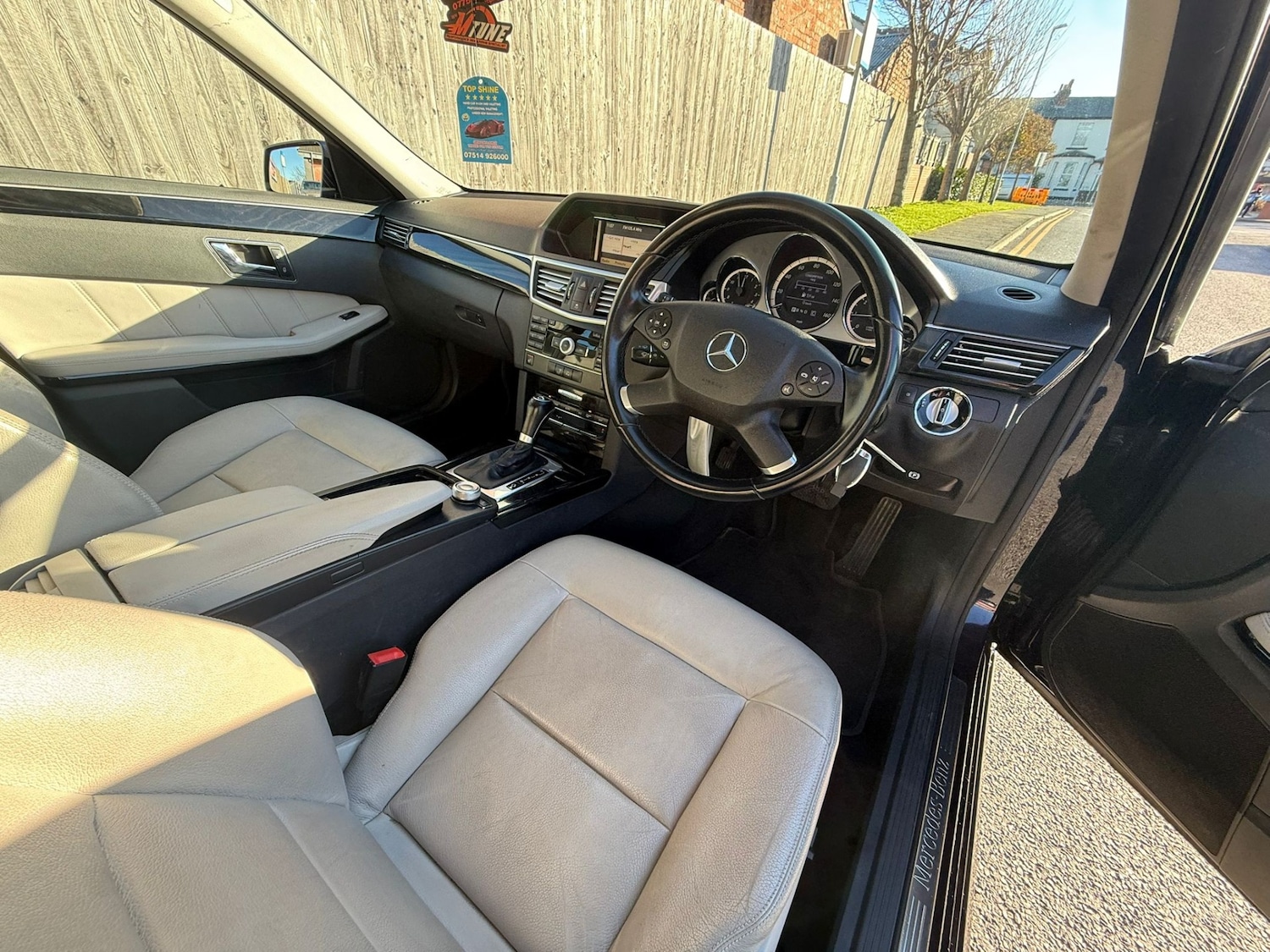 Used Mercedes-Benz E Class 2010 for sale - 76699201: Photo 10