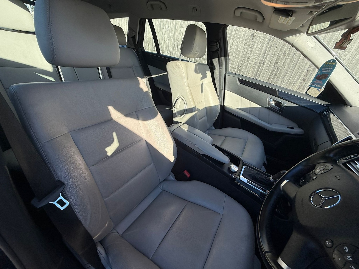 Used Mercedes-Benz E Class 2010 for sale - 76699201: Photo 11