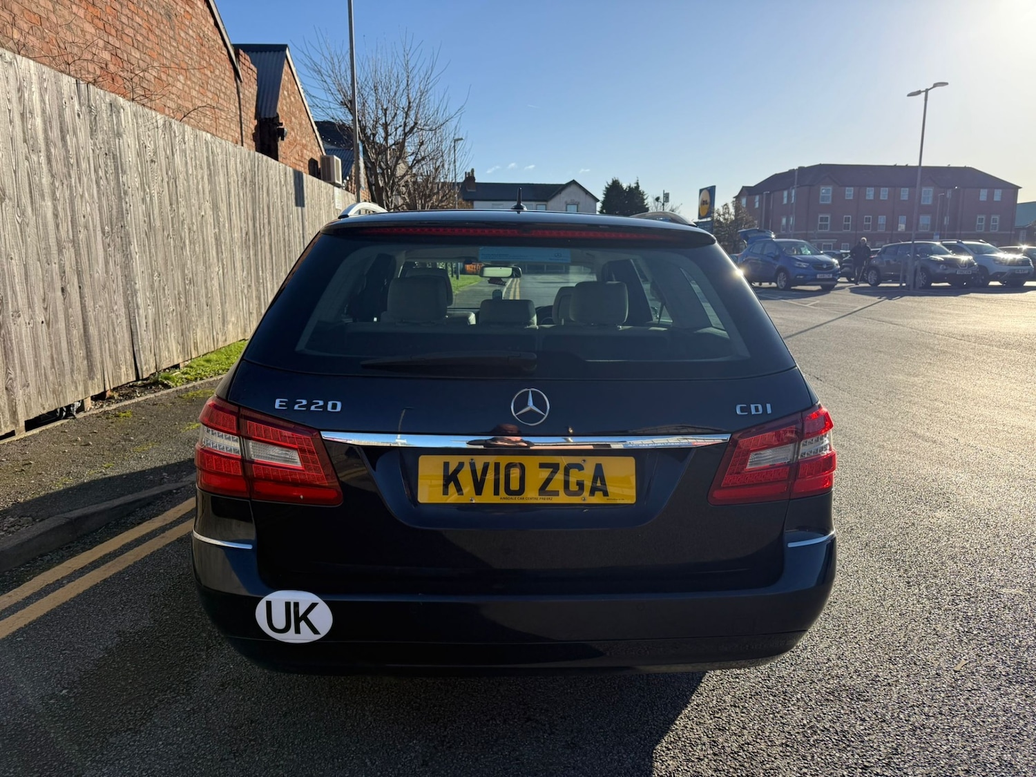 Used Mercedes-Benz E Class 2010 for sale - 76699201: Photo 8