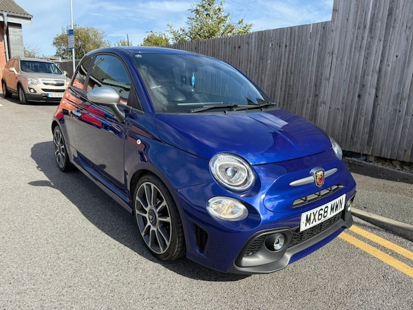 Used Abarth 595 2018 for sale - 75749284: Photo 2