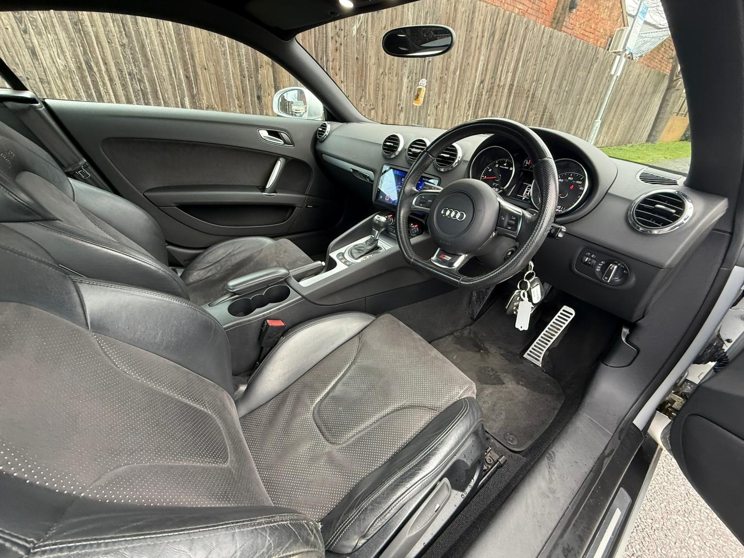 Used Audi TT 2010 for sale - 77184868: Photo 12