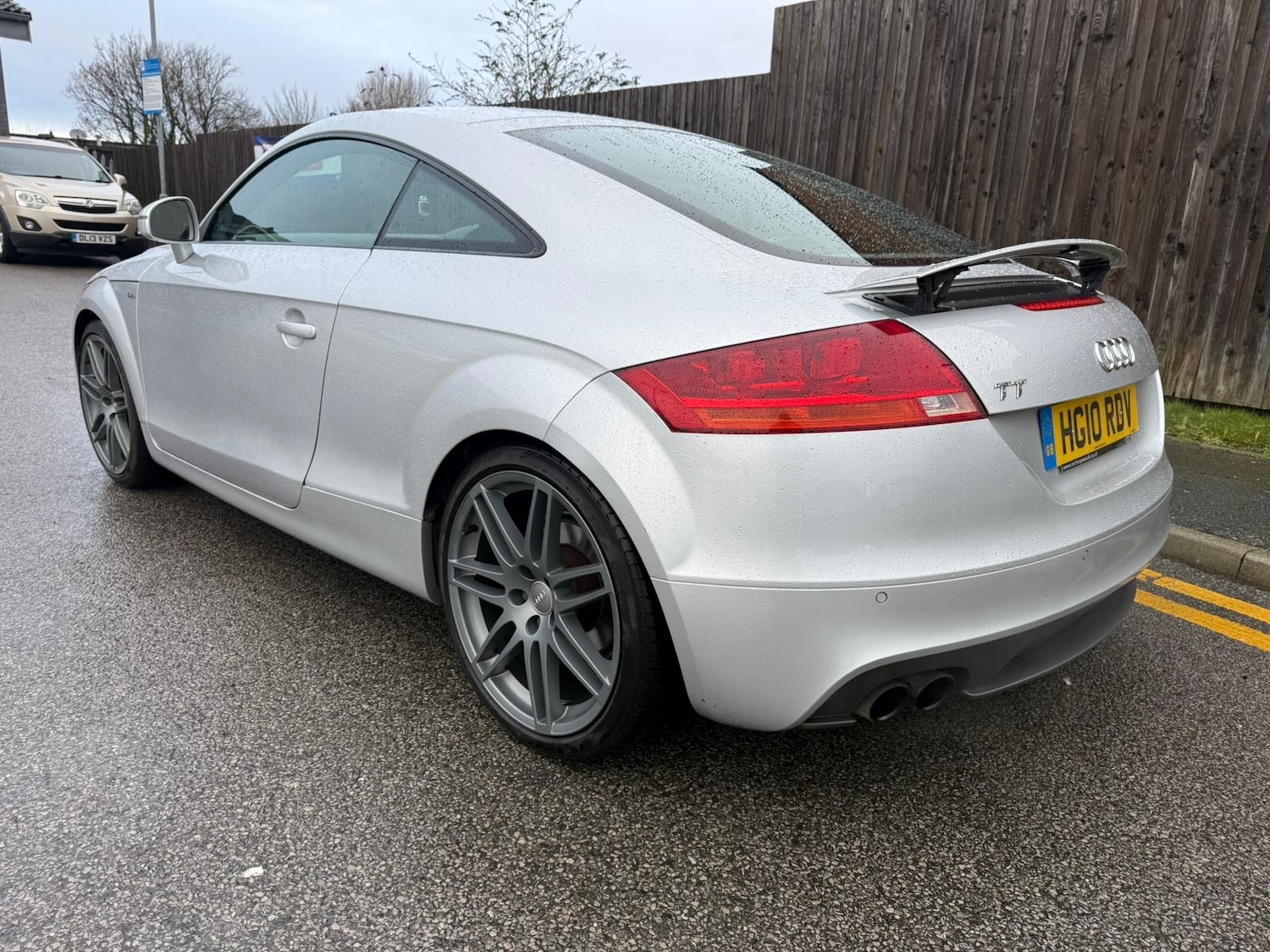 Used Audi TT 2010 for sale - 77184868: Photo 9