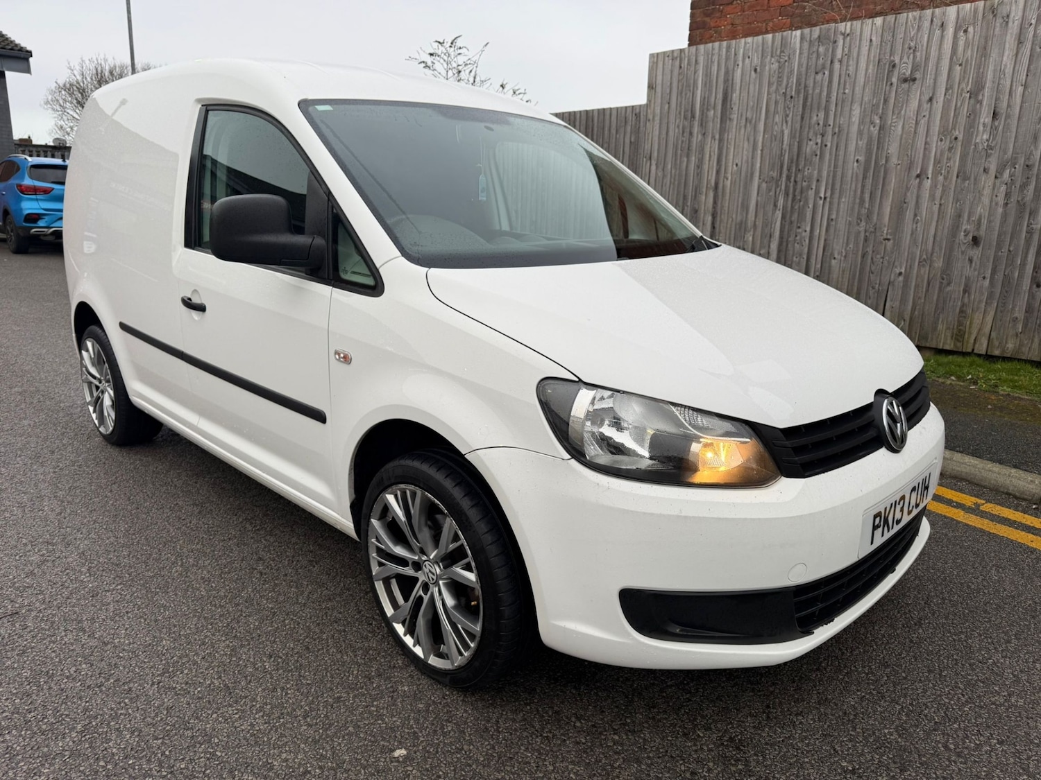 Used Volkswagen Caddy 2013 for sale - 77676890: Photo 2