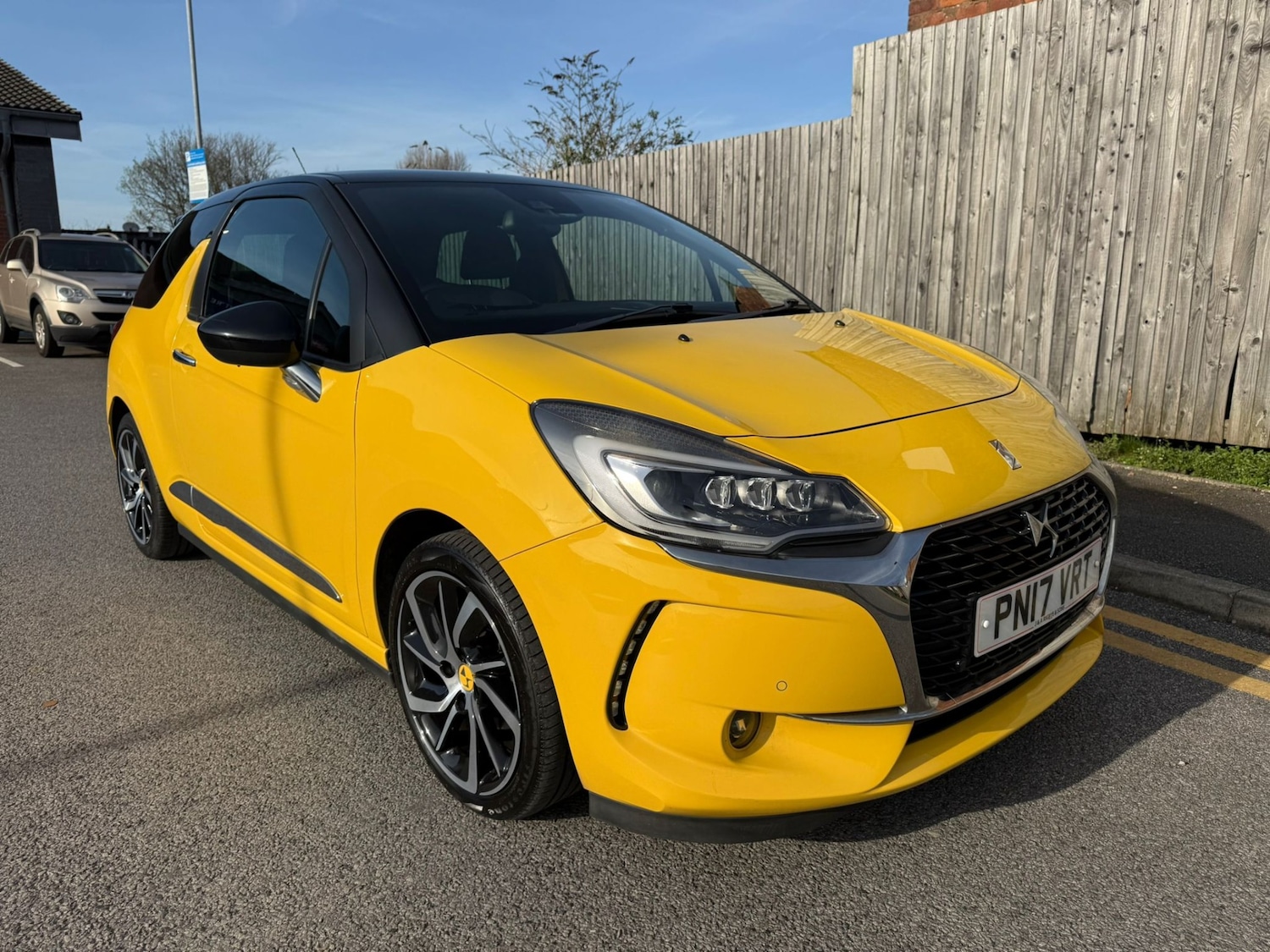 Used DS Automobiles DS 3 2017 for sale - 77938277: Photo 2