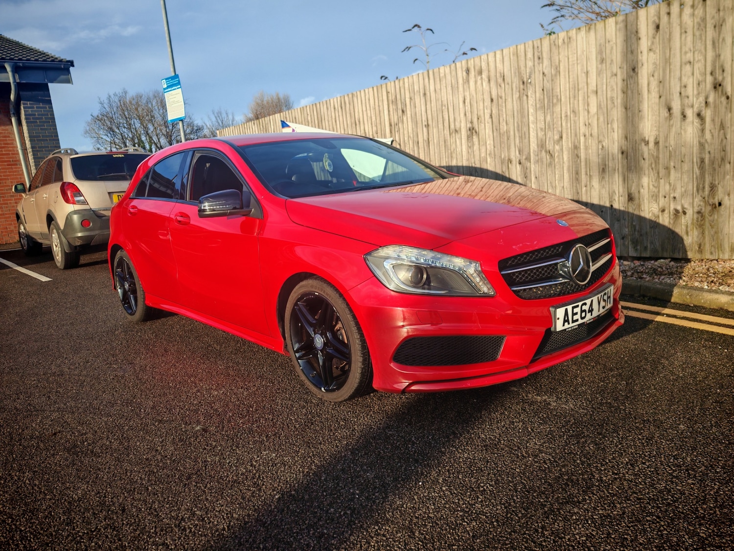 Used Mercedes-Benz A-Class 2014 for sale - 77342835: Photo 2