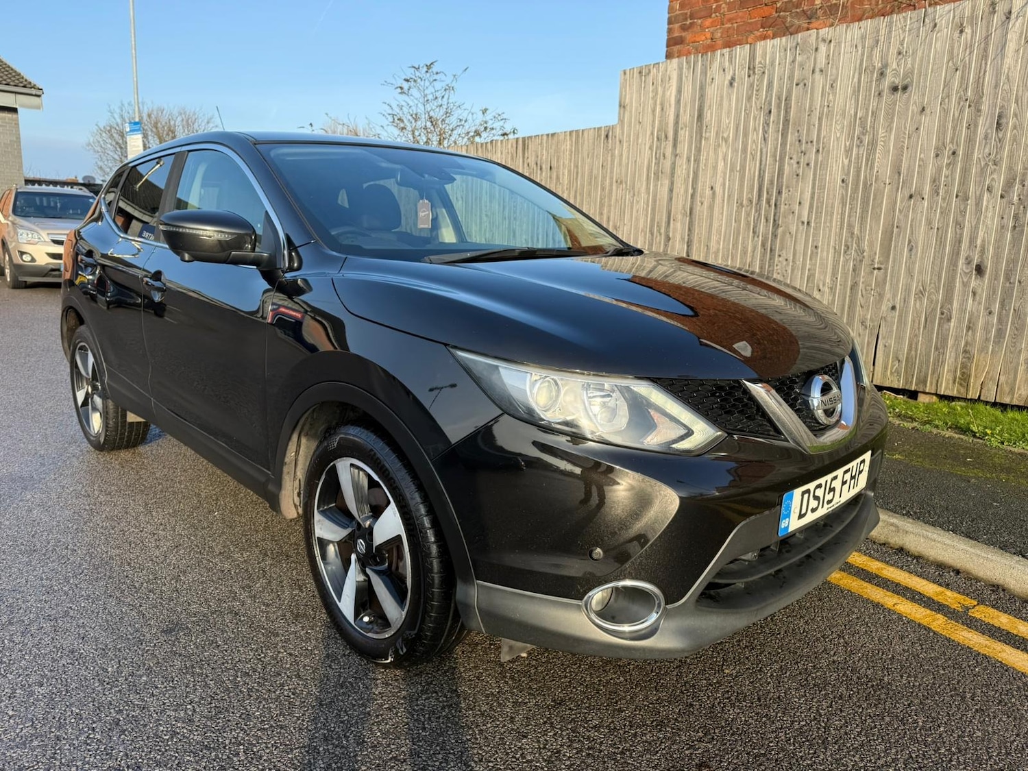 Used Nissan Qashqai 2015 for sale - 77025635: Photo 2