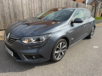 Used Renault Megane 2016 for sale - 77762641: Photo