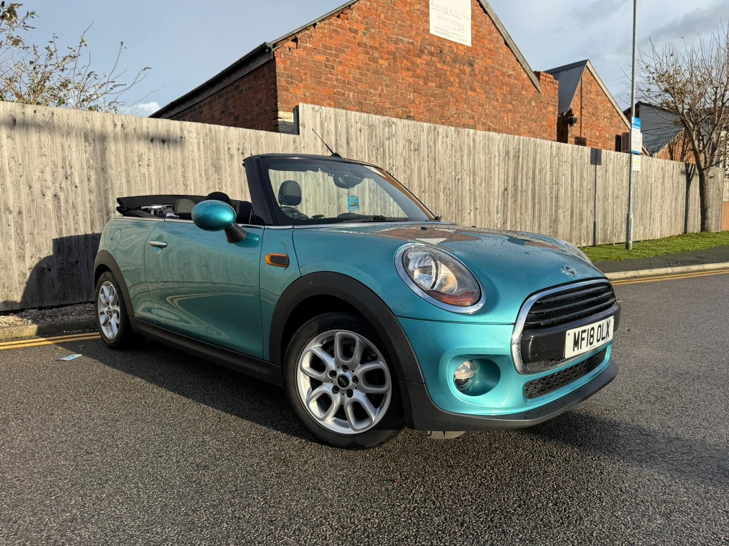 Used MINI Convertible 2018 for sale - 76427750: Photo 1