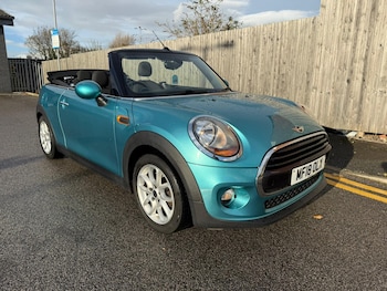 Used MINI Convertible 2018 for sale - 76427750: Photo