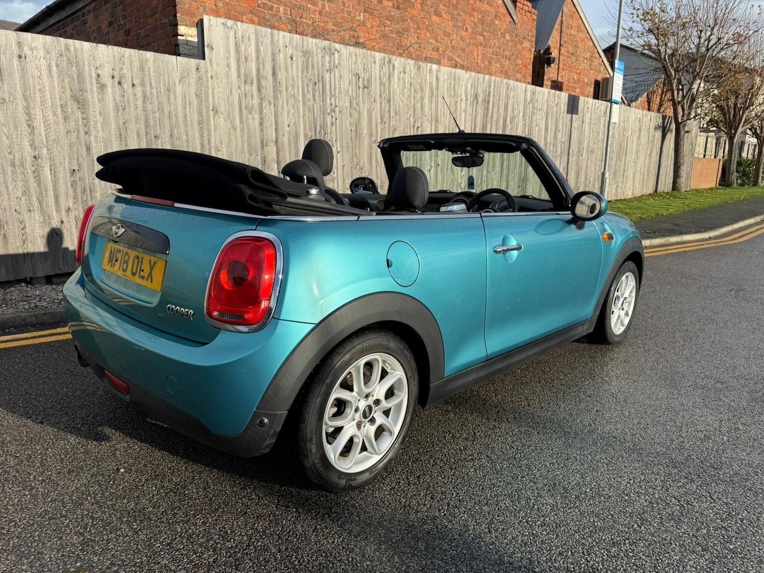 Used MINI Convertible 2018 for sale - 76427750: Photo 9