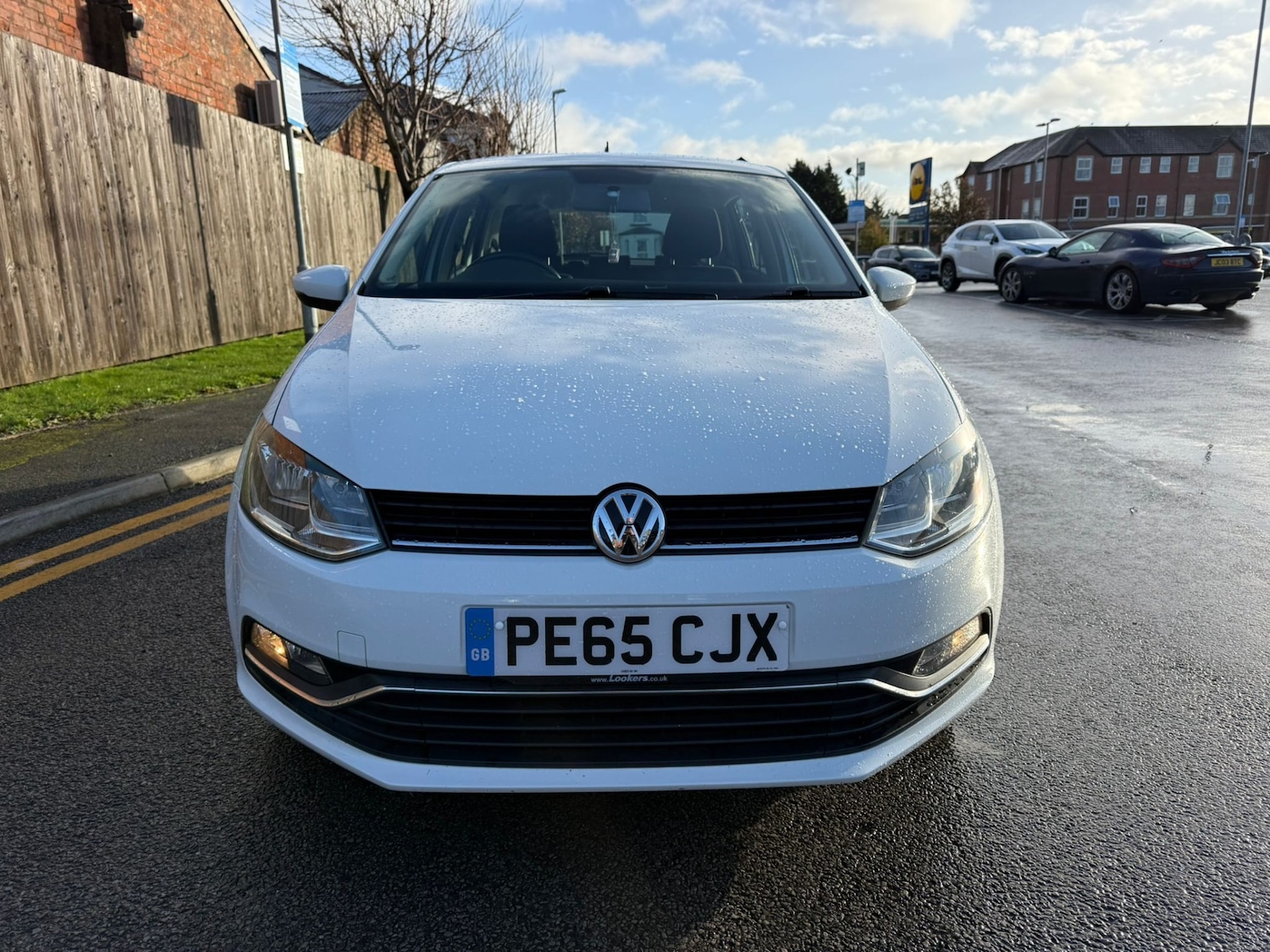 Used Volkswagen Polo 2015 for sale - 76736797: Photo 3