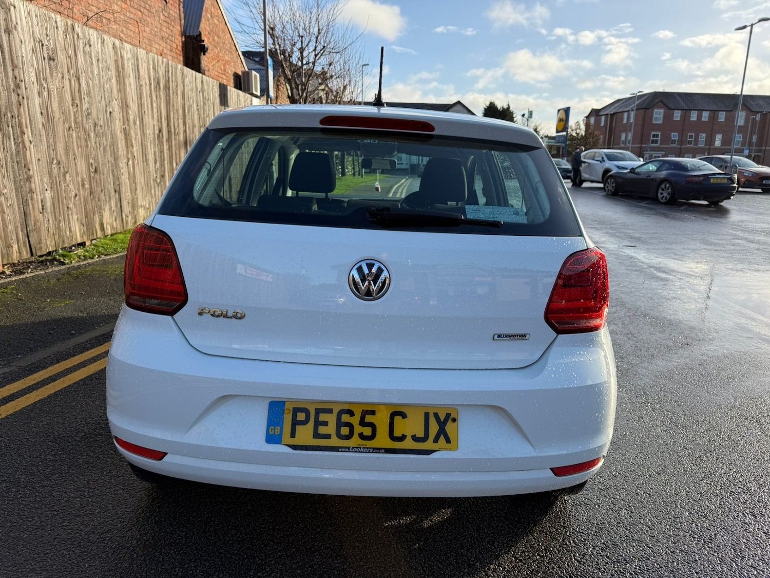 Used Volkswagen Polo 2015 for sale - 76736797: Photo 7