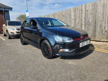 Used Volkswagen Polo 2015 for sale - 74251610: Photo