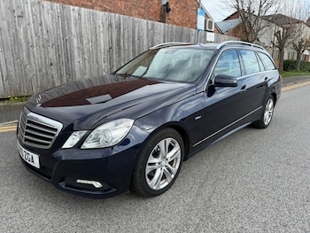 Used Mercedes-Benz E Class 2010 for sale - 78054441: Photo