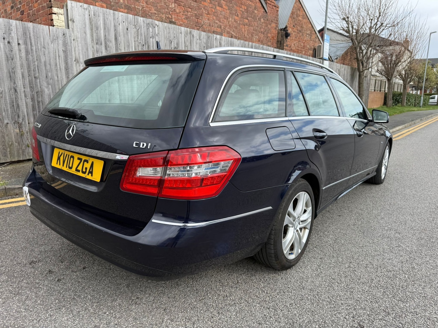 Used Mercedes-Benz E Class 2010 for sale - 78054441: Photo 7