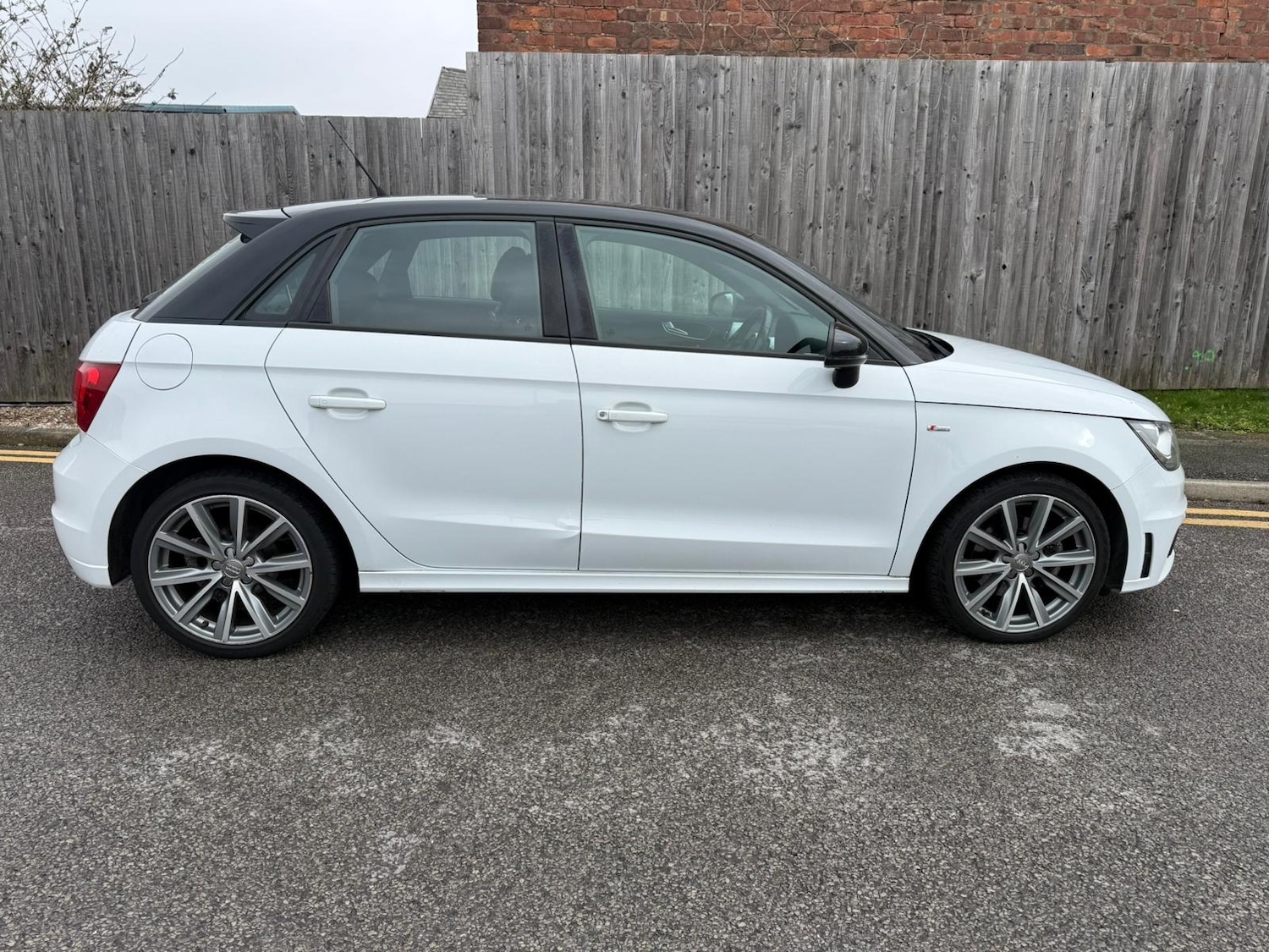 Used Audi A1 2014 for sale - 77802293: Photo 6