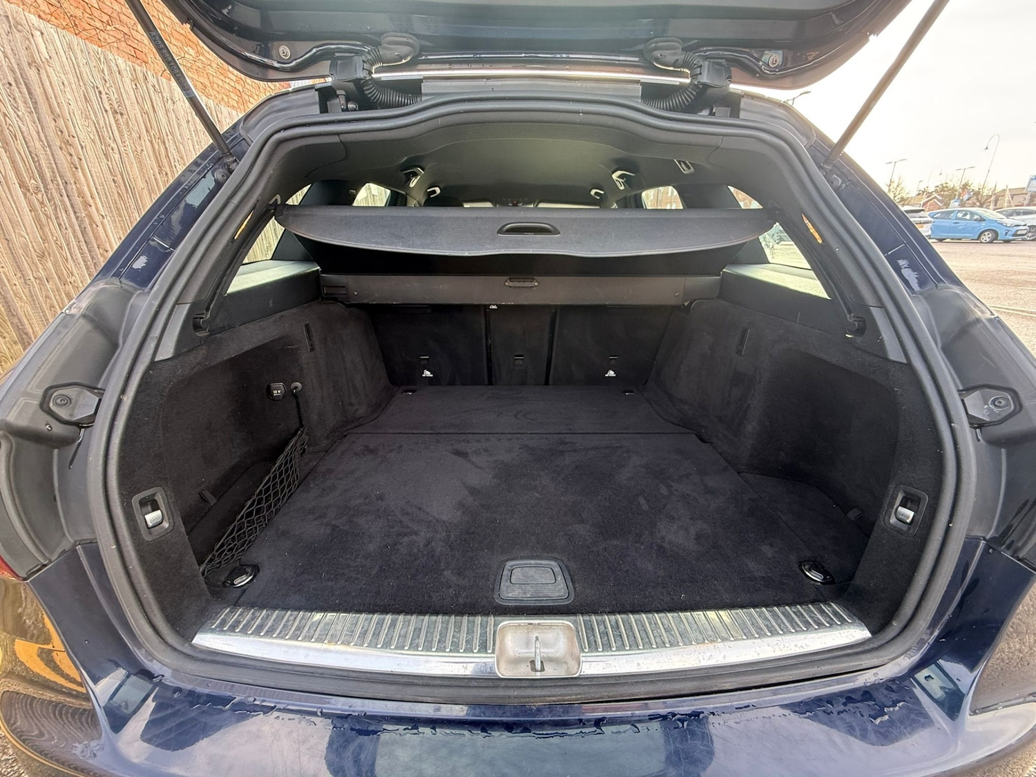 Used Mercedes-Benz C Class 2017 for sale - 77635275: Photo 16