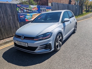 Used Volkswagen Golf 2018 for sale - 78446176: Photo