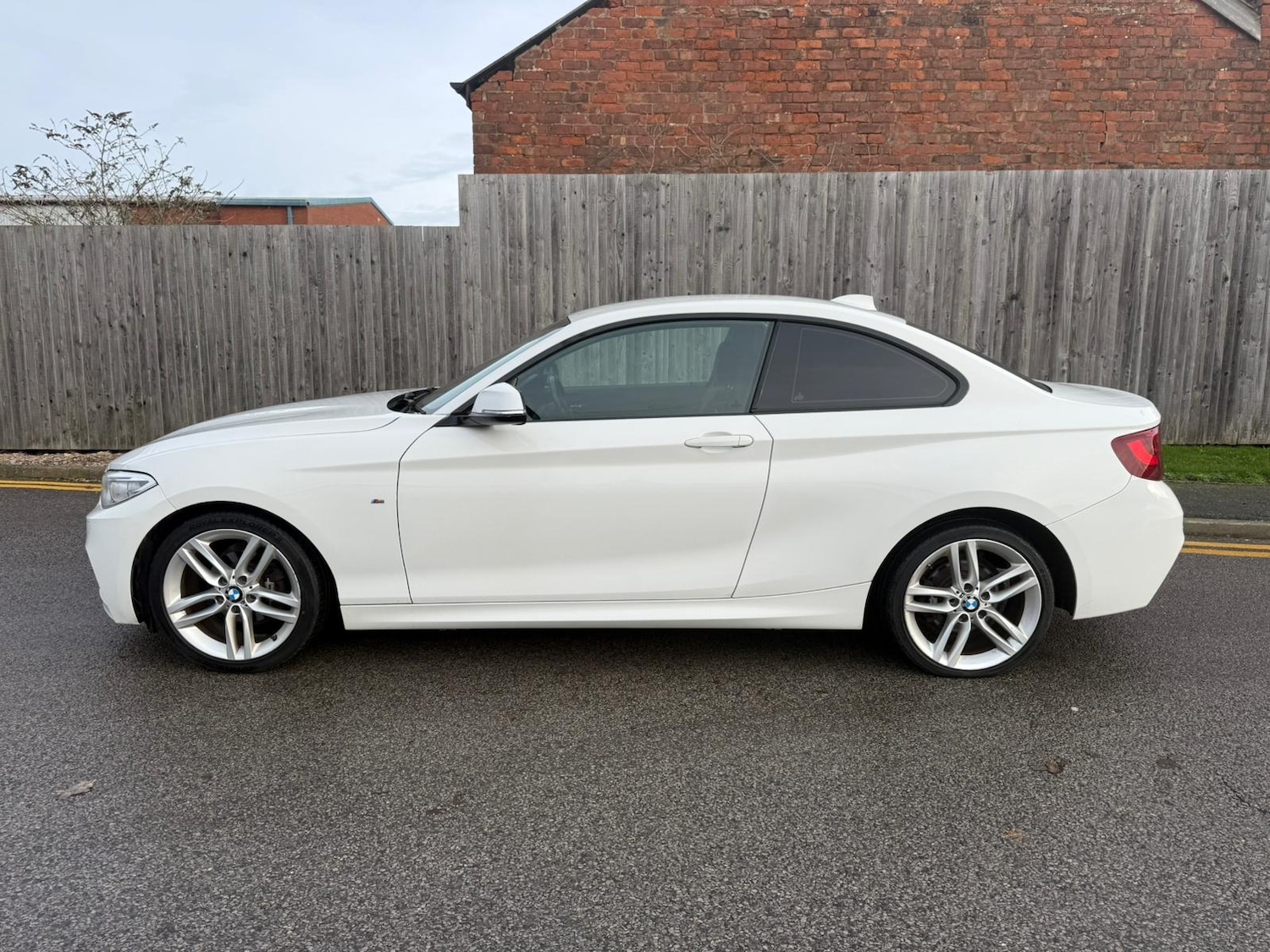 Used BMW 2 Series 2014 for sale - 76931865: Photo 5