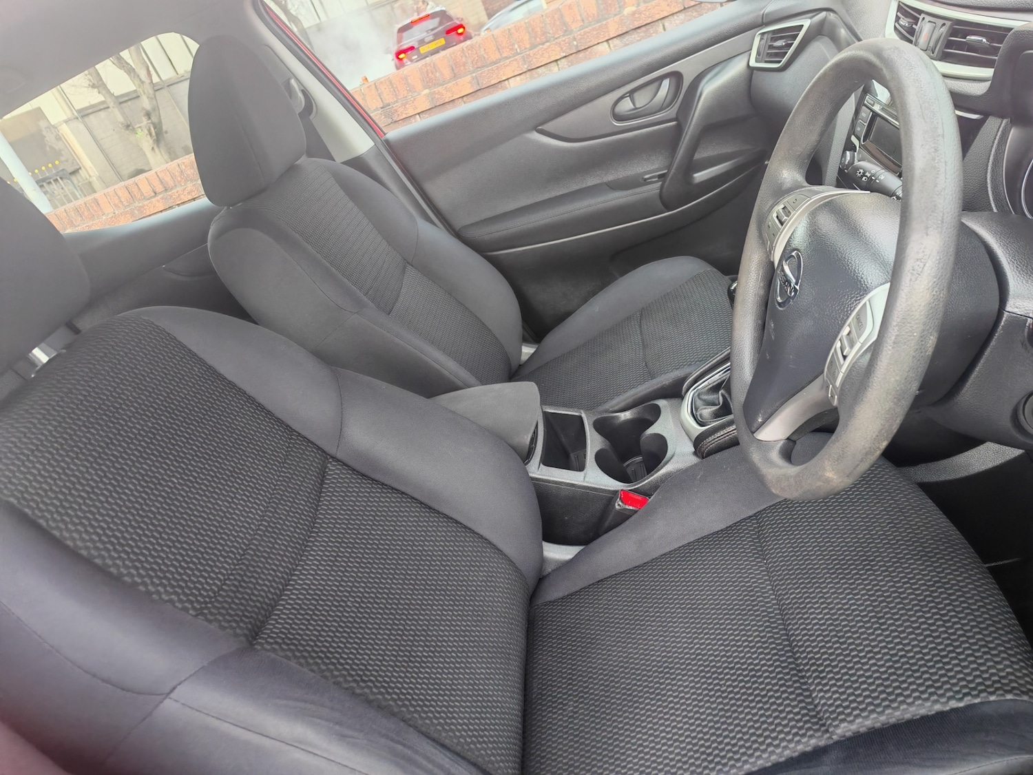 Used Nissan Qashqai 2015 for sale - 77732340: Photo 11