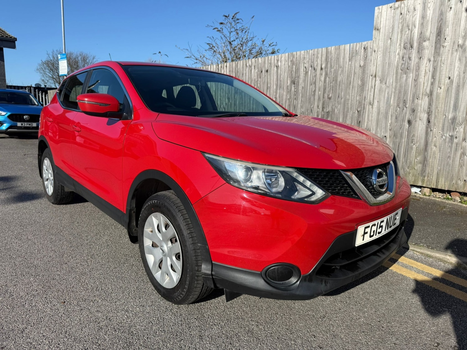 Used Nissan Qashqai 2015 for sale - 77732340: Photo 2