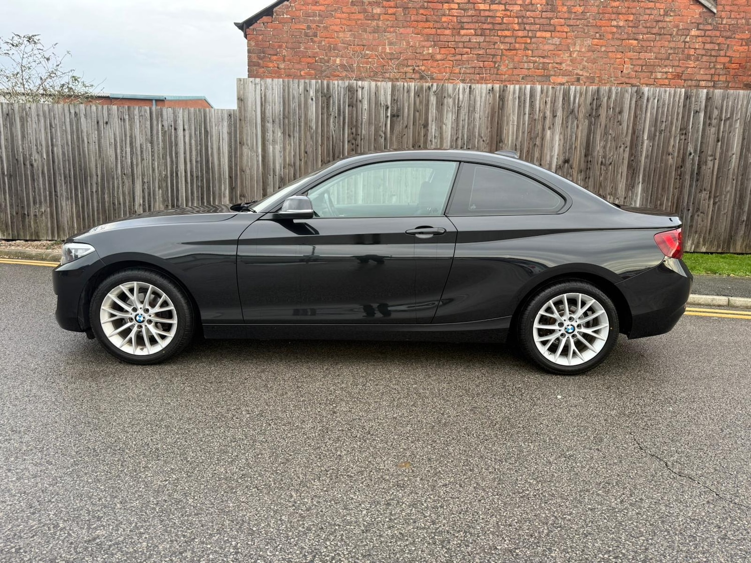 Used BMW 2 Series 2017 for sale - 76817489: Photo 5