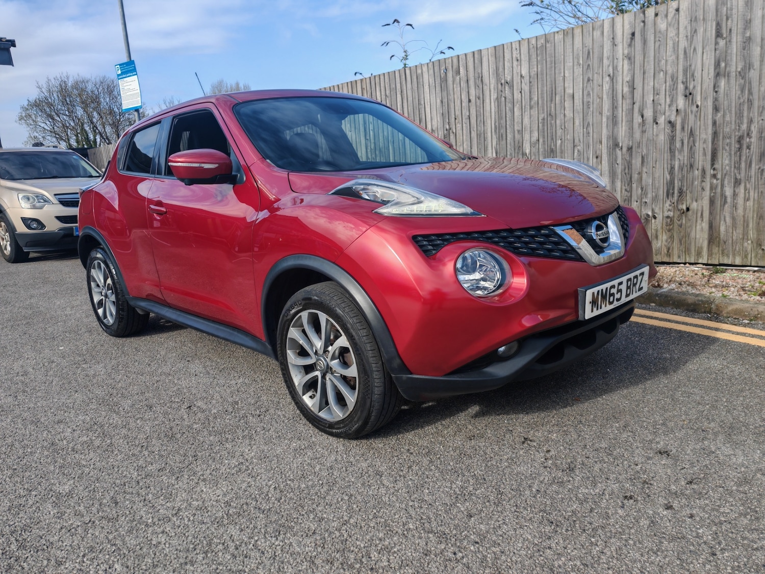 Used Nissan Juke 2015 for sale - 78070666: Photo 2