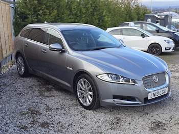 Used Jaguar XF 2013 for sale - 77549521: Photo