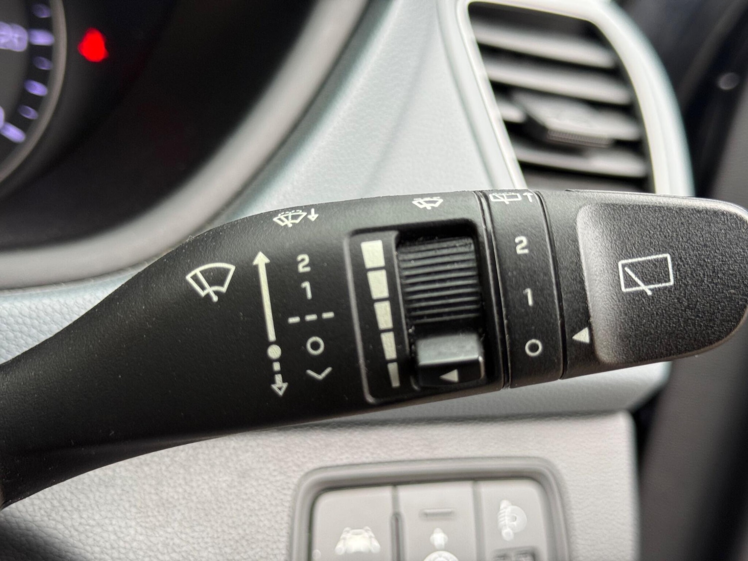 Used Hyundai i20 2015 for sale - 76735334: Photo 24