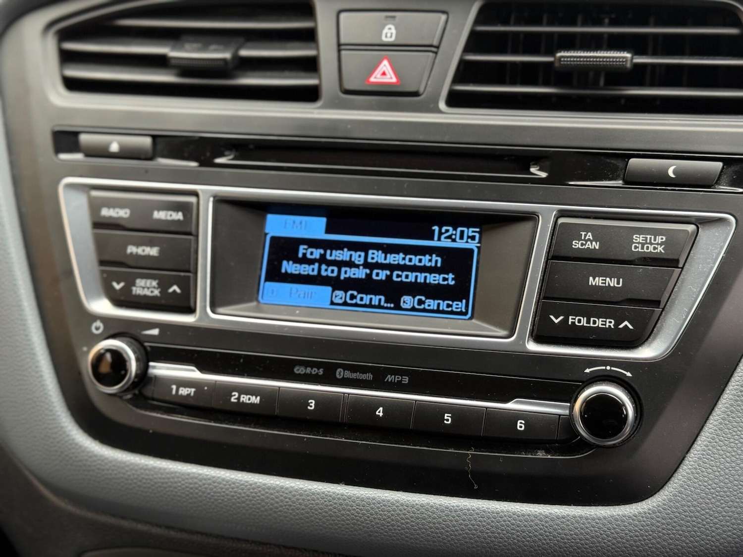 Used Hyundai i20 2015 for sale - 76735334: Photo 34