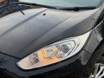 Used Ford Fiesta 2015 for sale - 77203798: Photo