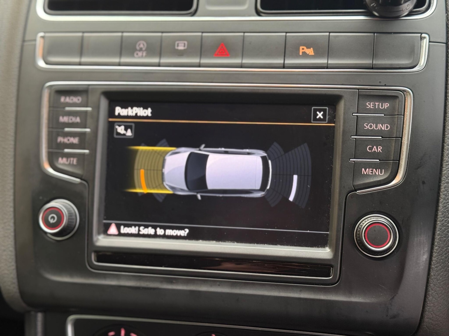 Used Volkswagen Polo 2015 for sale - 76865450: Photo 42