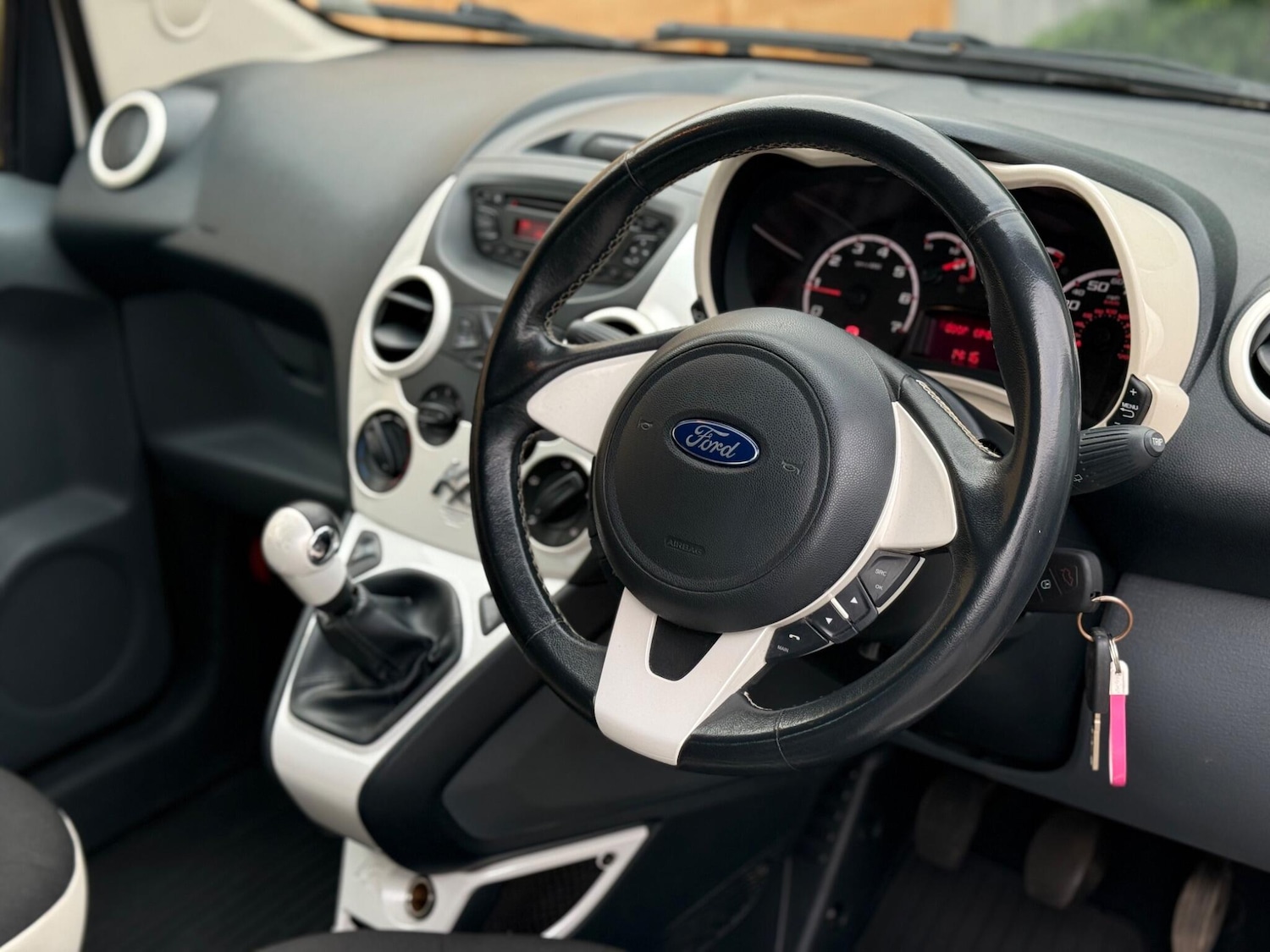 Used Ford Ka for sale - 76728986: Photo 30