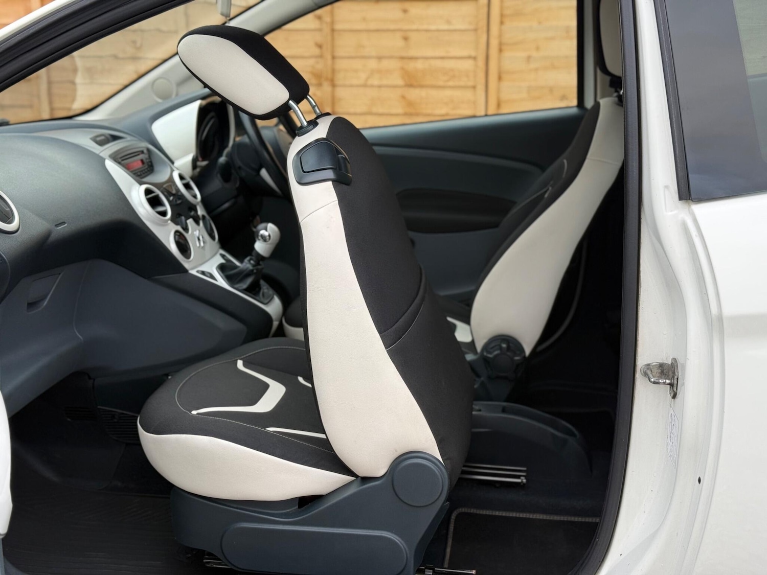 Used Ford Ka for sale - 76728986: Photo 31