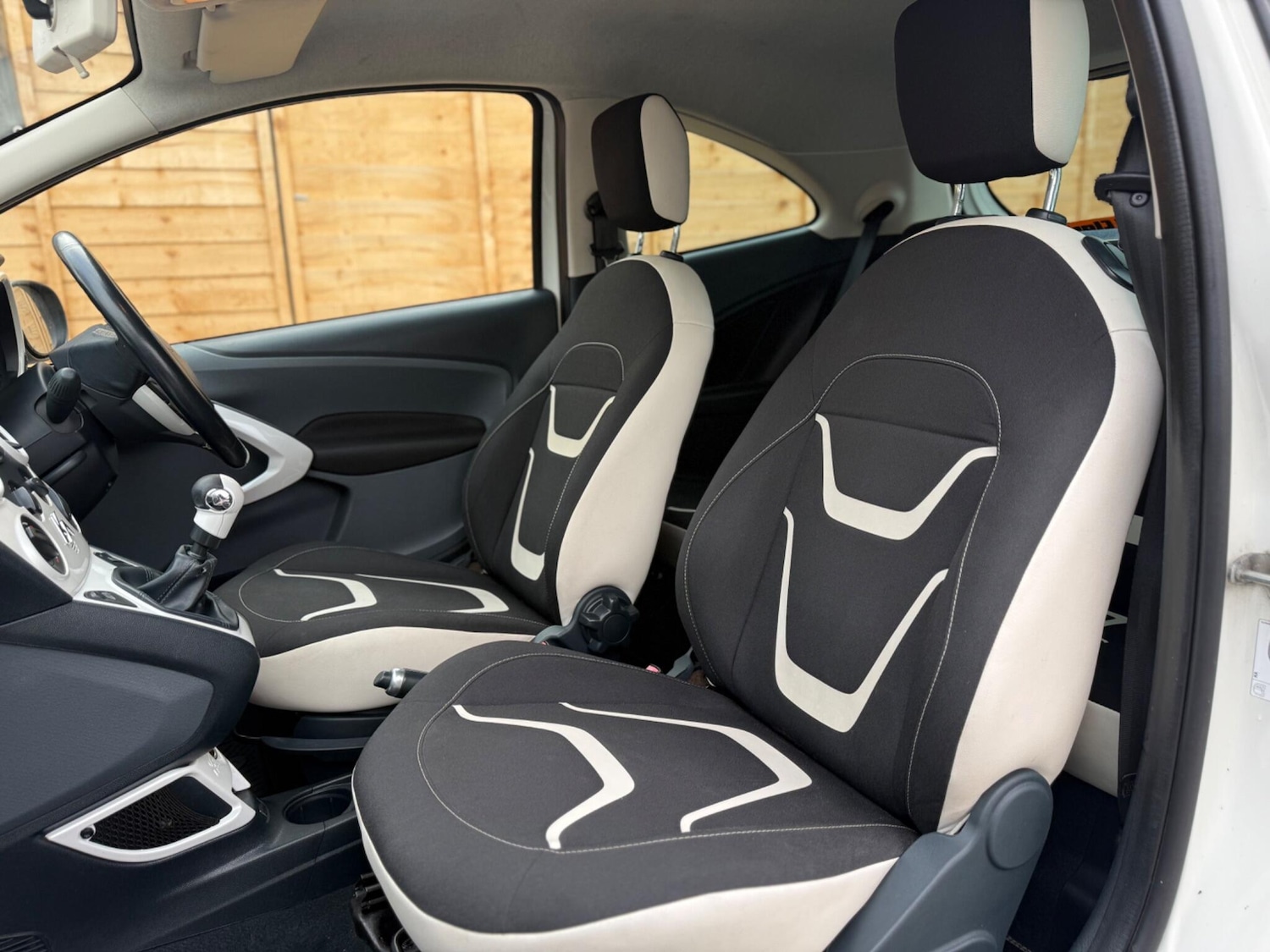 Used Ford Ka for sale - 76728986: Photo 32