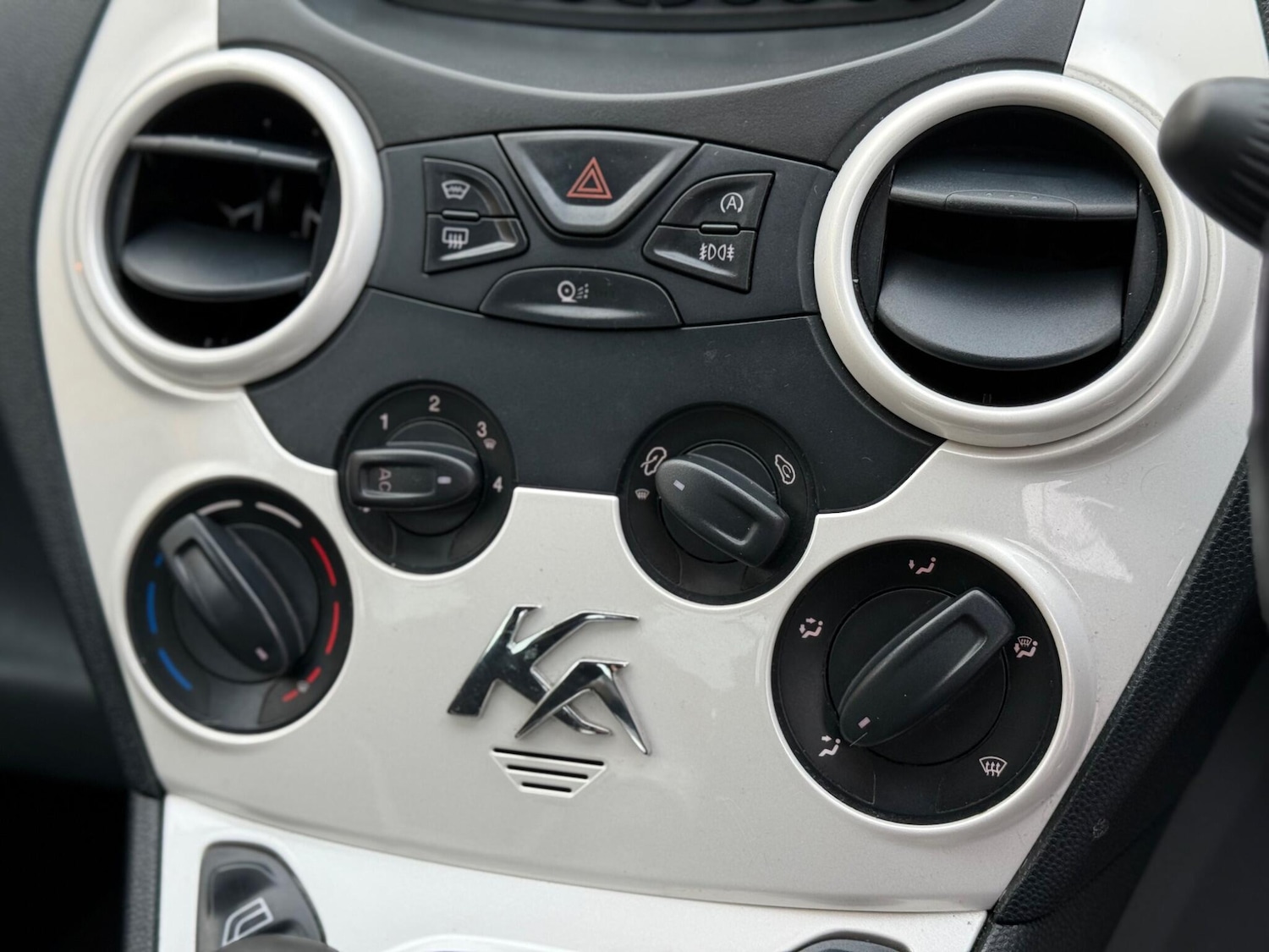 Used Ford Ka for sale - 76728986: Photo 39