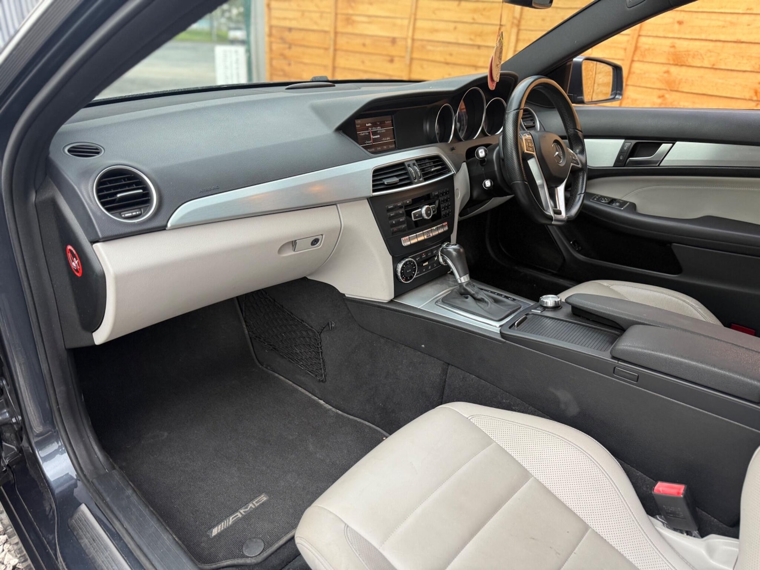 Used Mercedes-Benz C Class 2013 for sale - 76731135: Photo 13