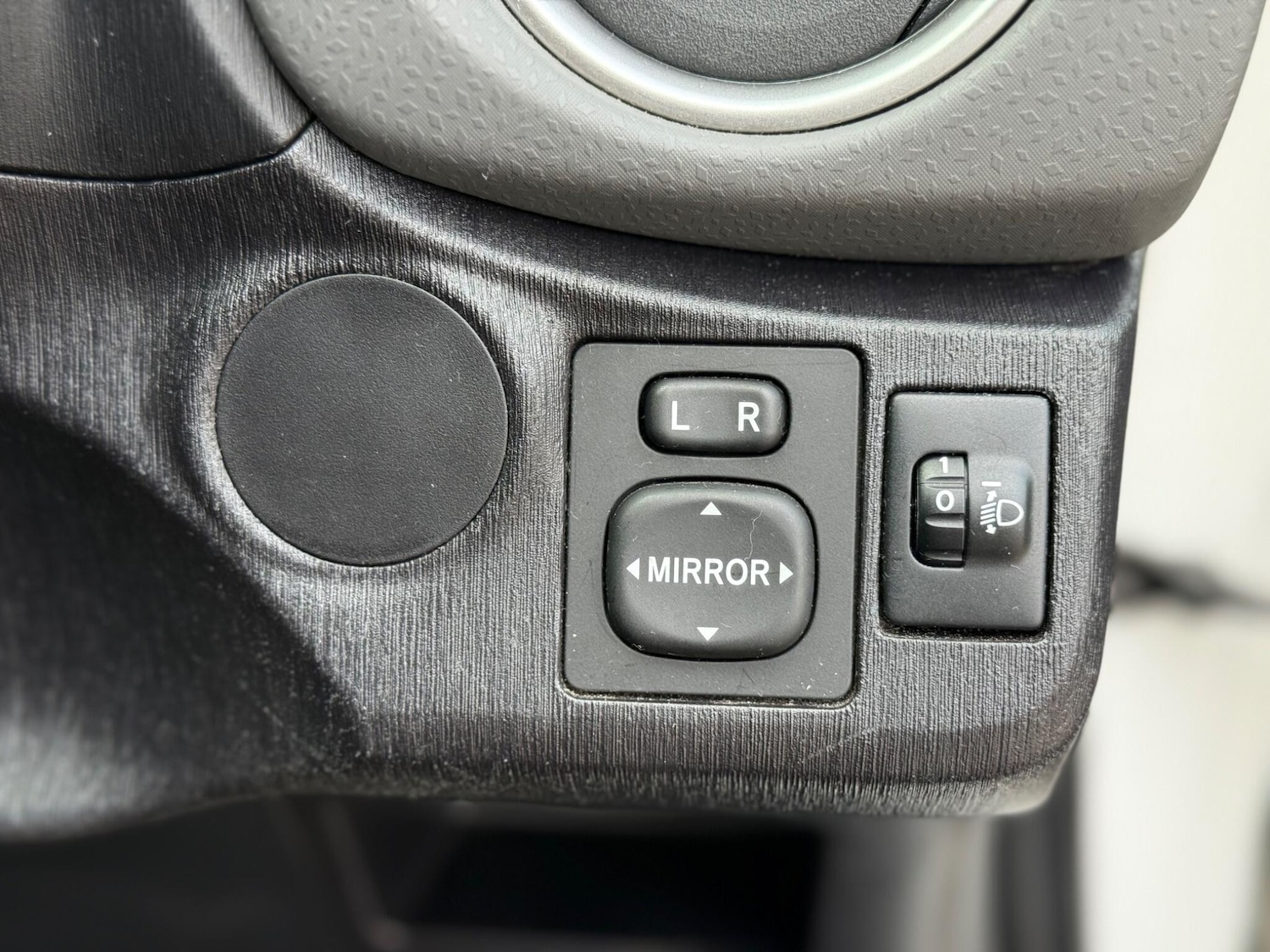 Used Toyota Yaris for sale - 76728985: Photo 16