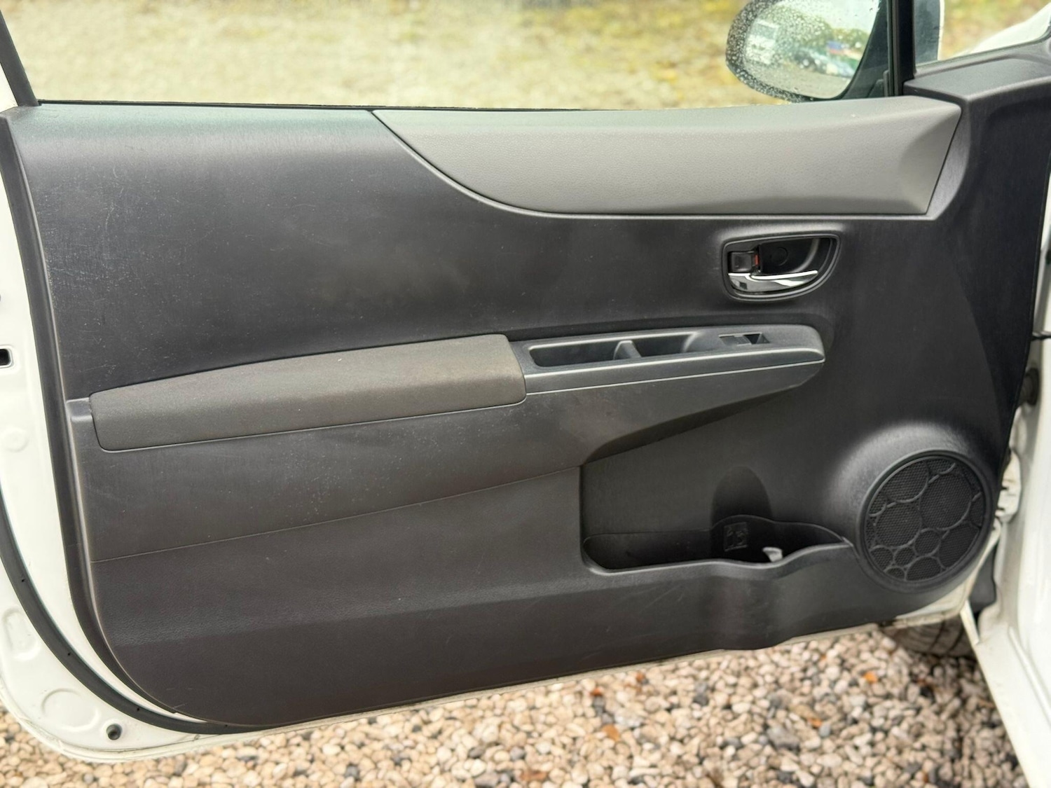 Used Toyota Yaris for sale - 76728985: Photo 18