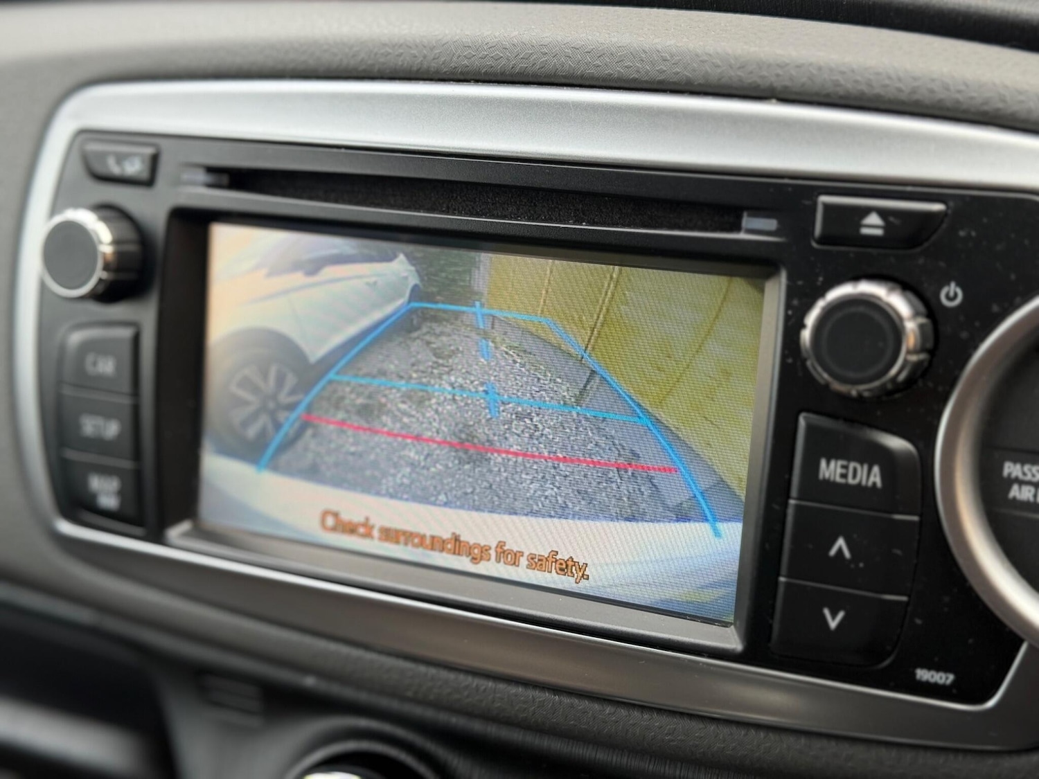 Used Toyota Yaris for sale - 76728985: Photo 22