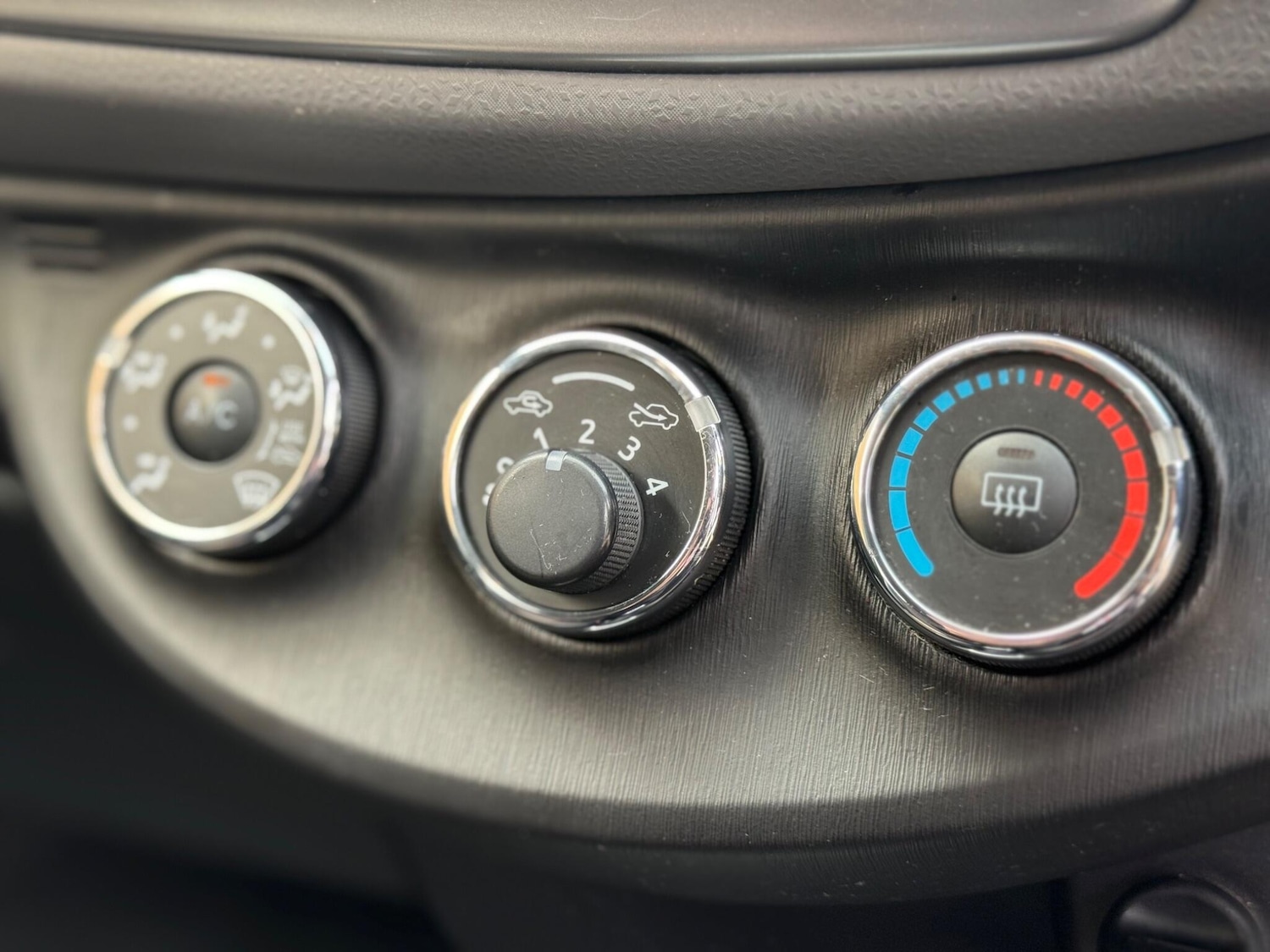 Used Toyota Yaris for sale - 76728985: Photo 26